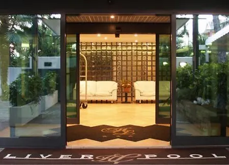 Liverpool 3* קרביה